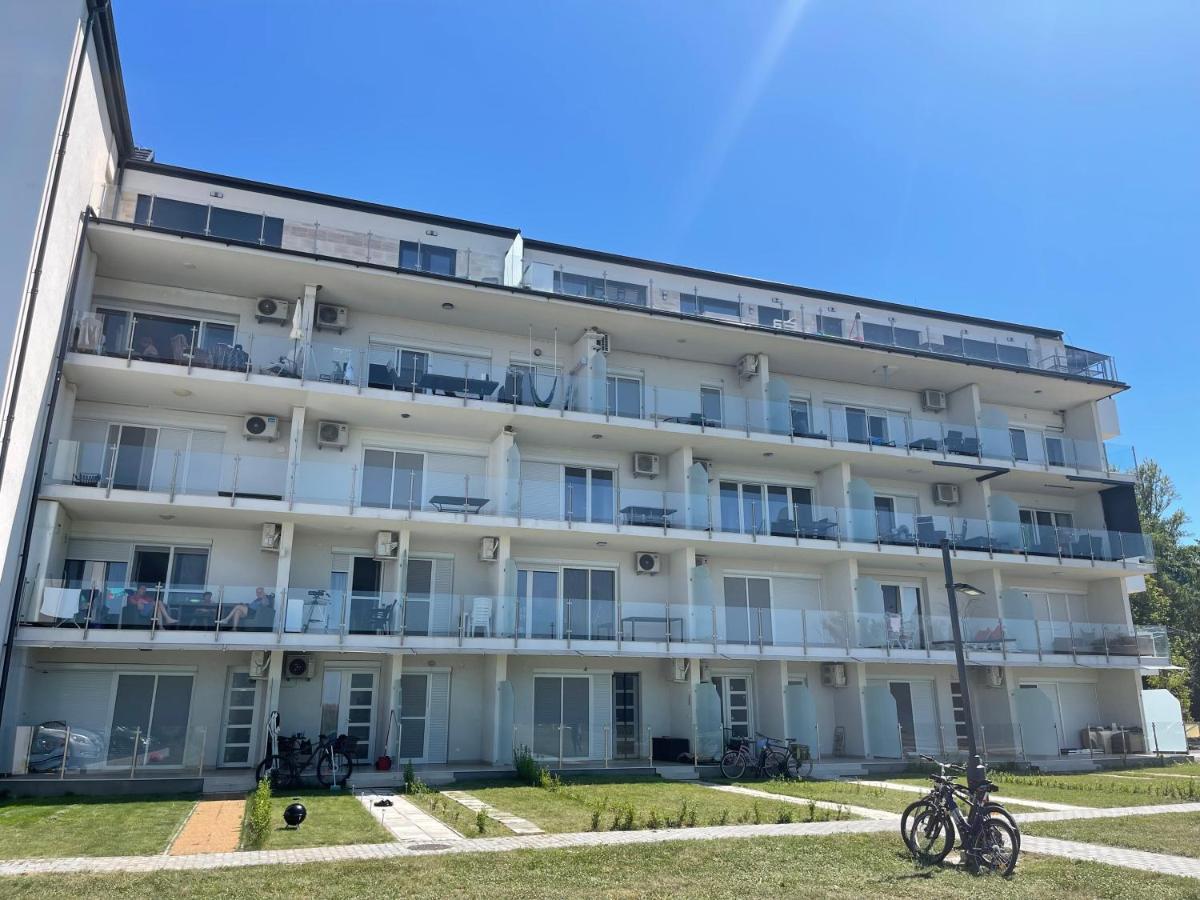 Fenyves Beach Apartman Delux Балатонфеньвеш Экстерьер фото